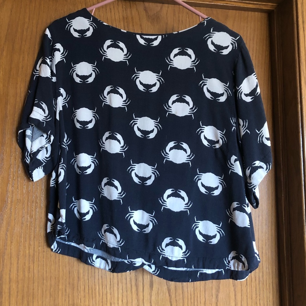 Navy crop top